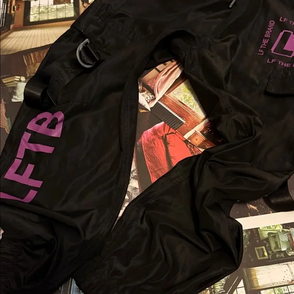 𫦠π
π«¦β’ π₯ LF the Brand x Slayyyyyy Vibes π₯β’ π
𫦠π
- Picture 3 of 13